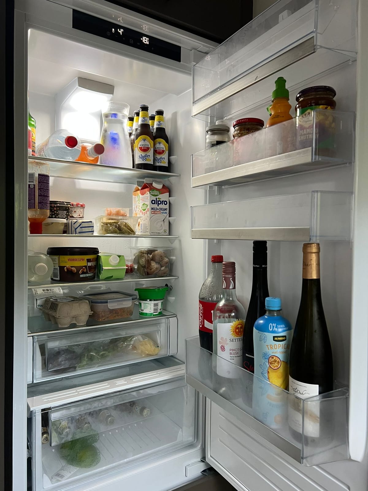 De koelkast van... een georganiseerd en sociaal persoon